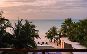 Beachfront Hotel Boutique Dk